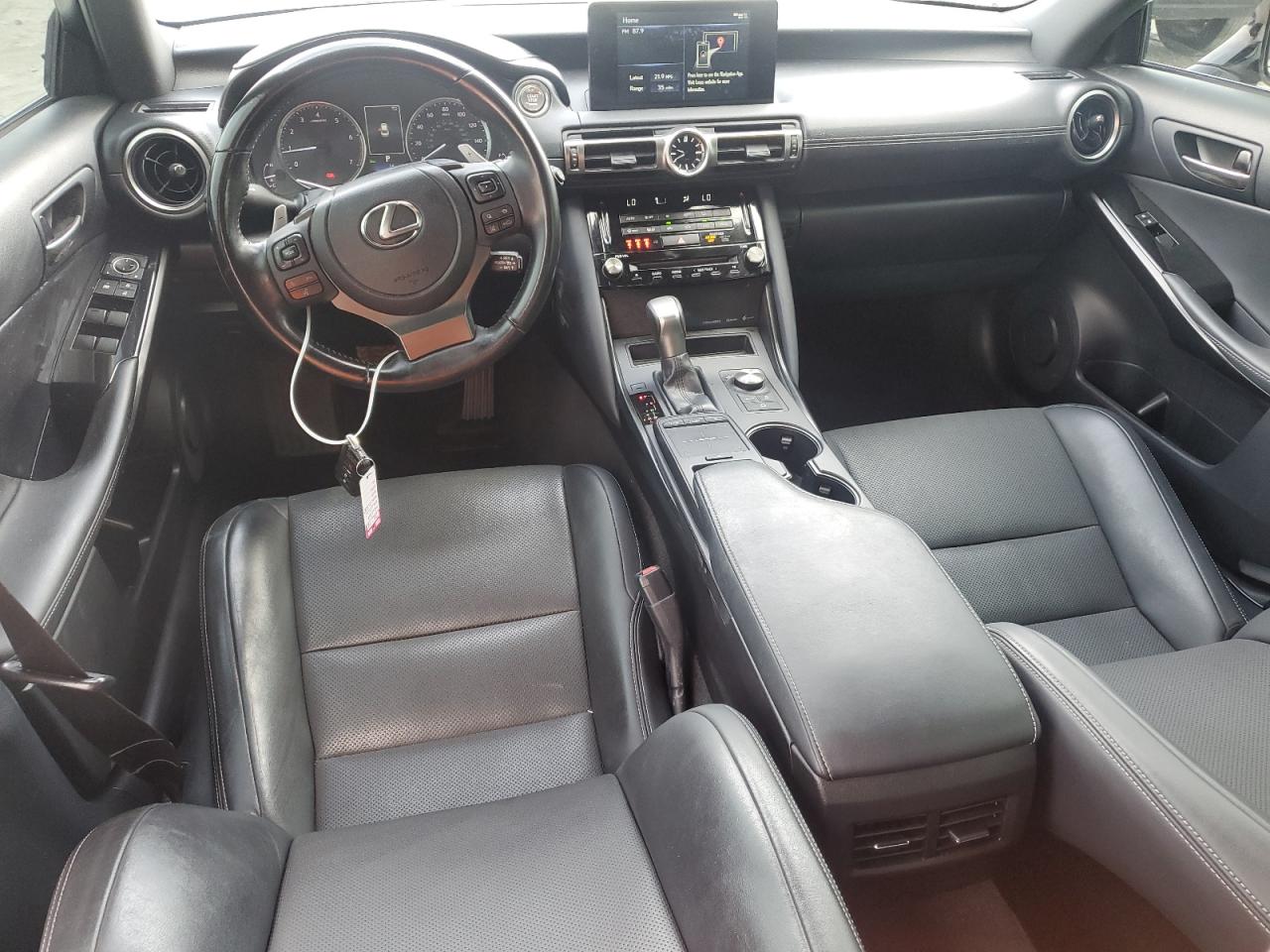2021 Lexus IS - Image 8
