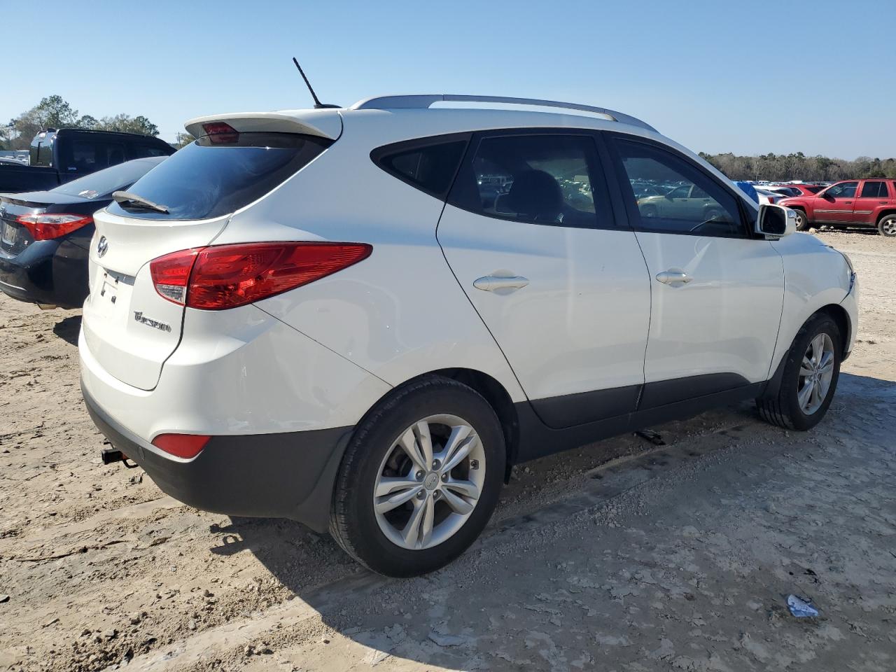 2013 Hyundai Tucson - Image 3