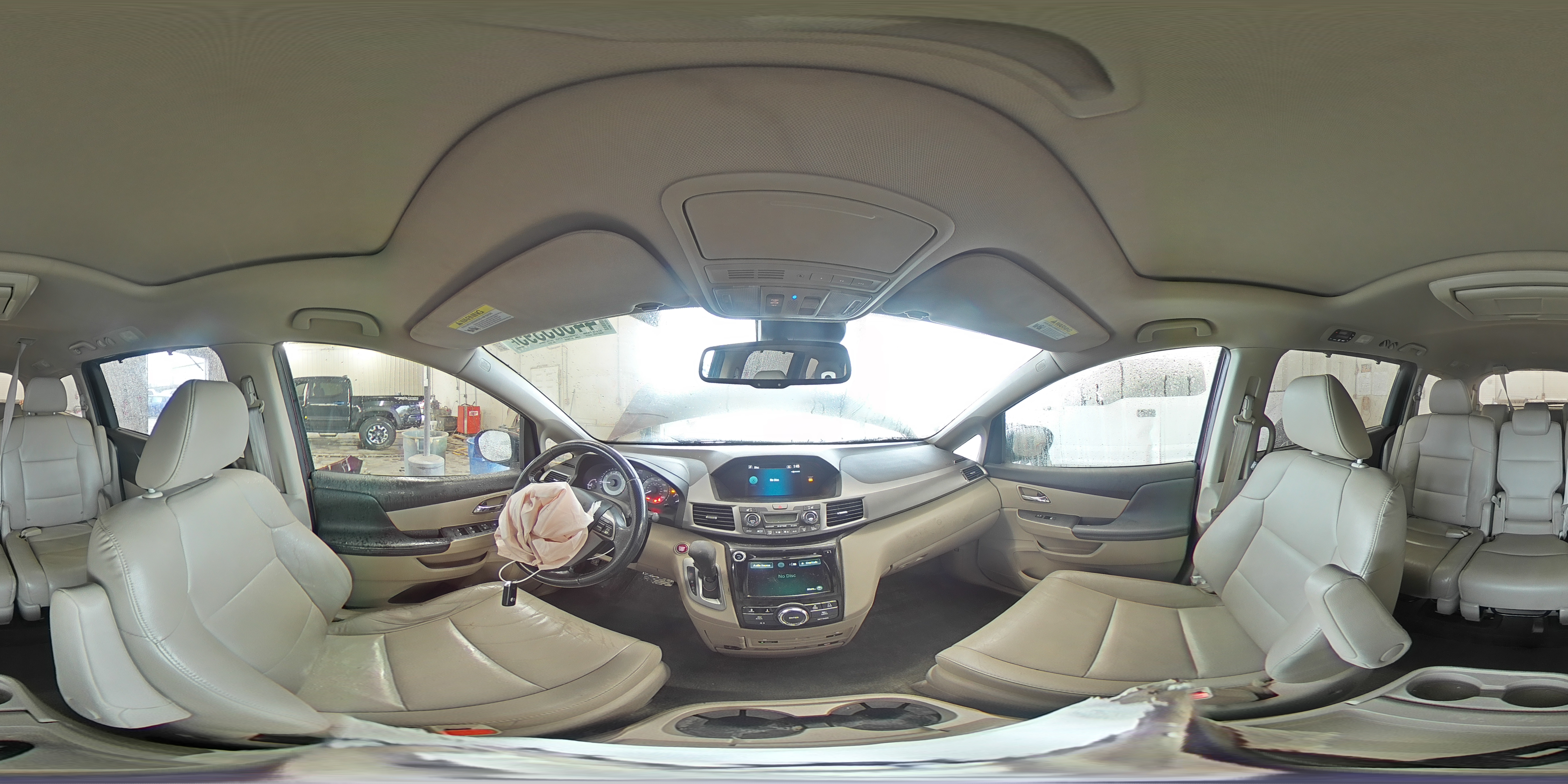 2014 Honda Odyssey - Image 16