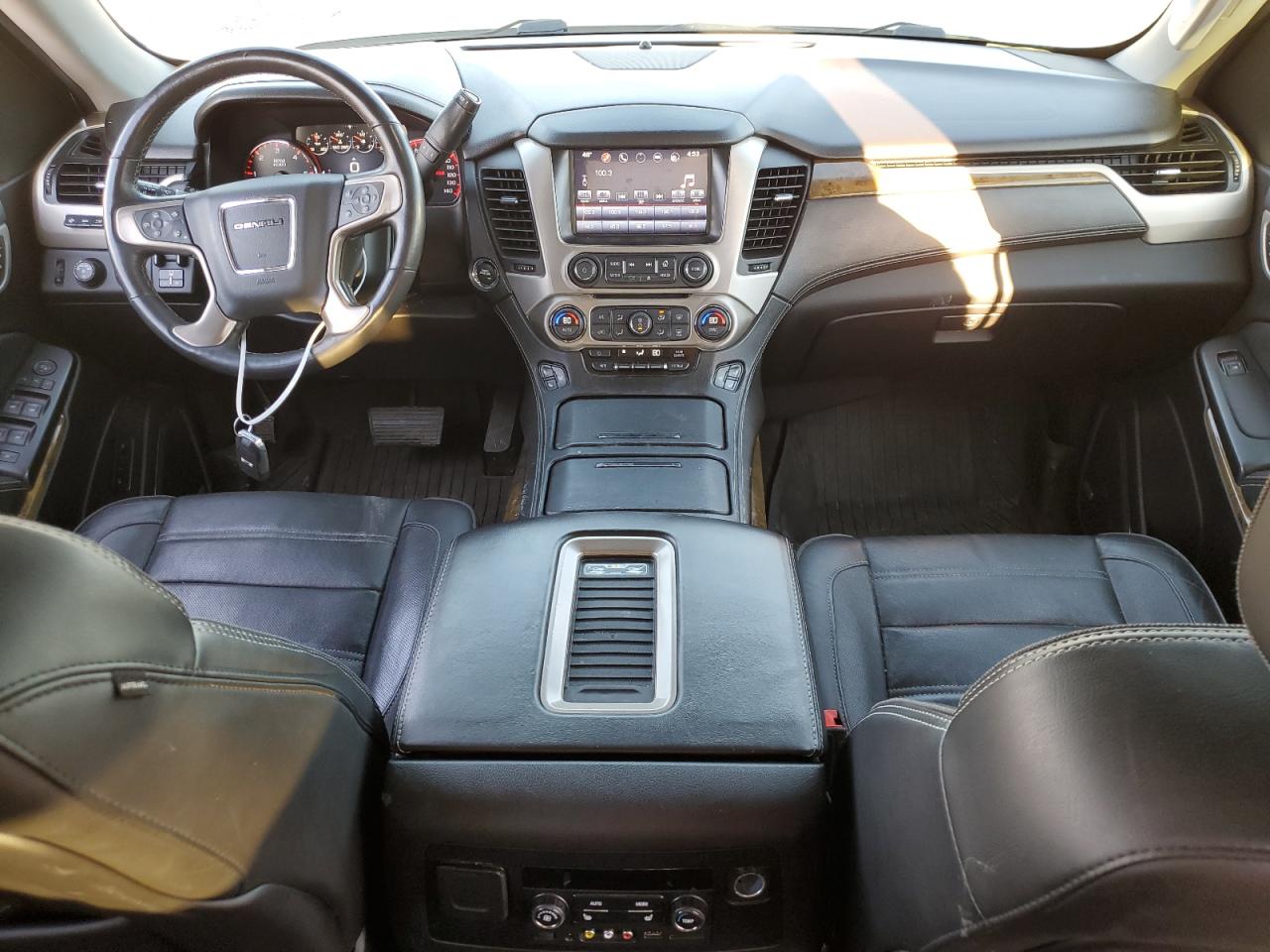 2016 GMC Yukon - Image 8