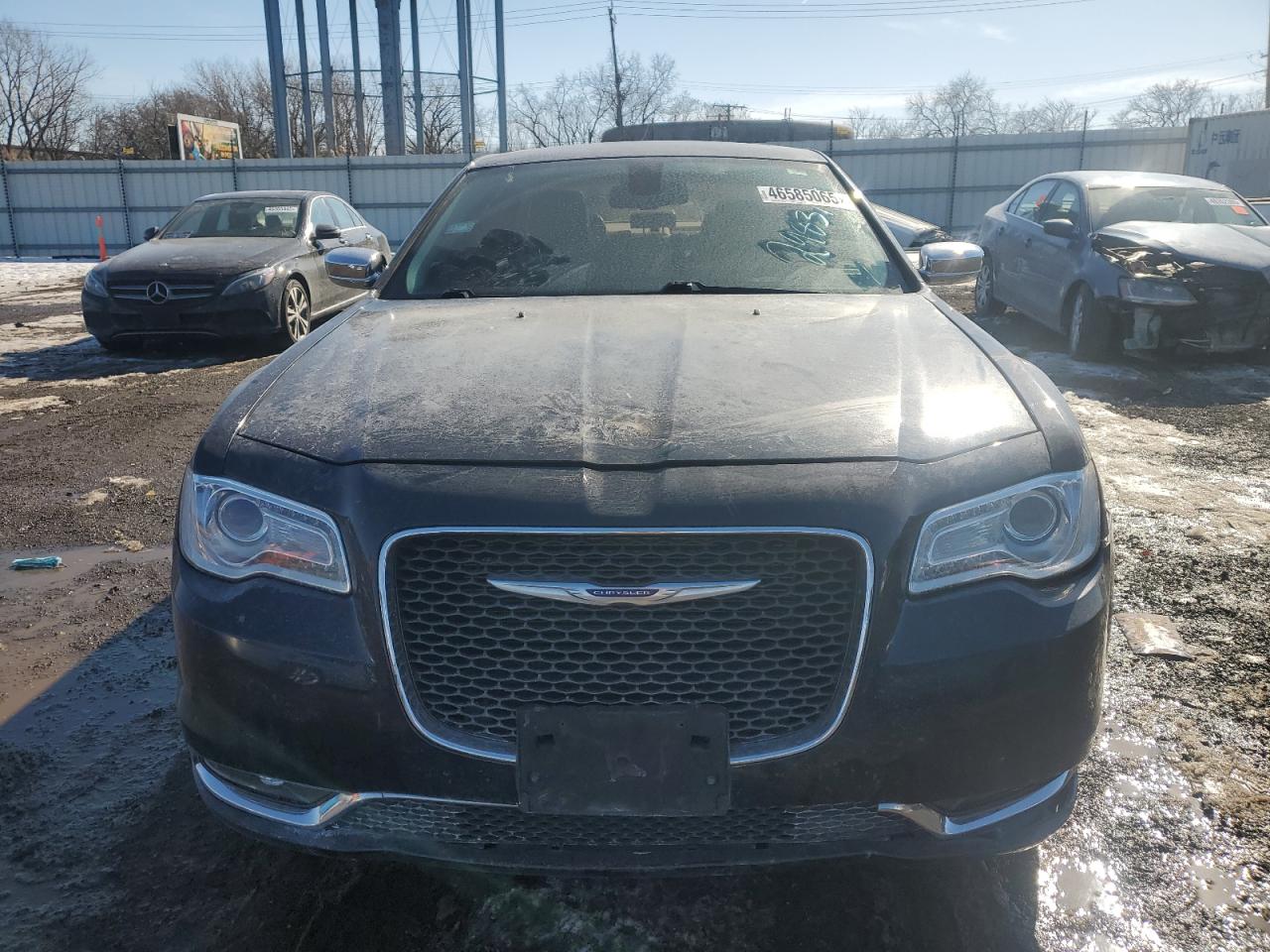 2016 Chrysler 300 - Image 5