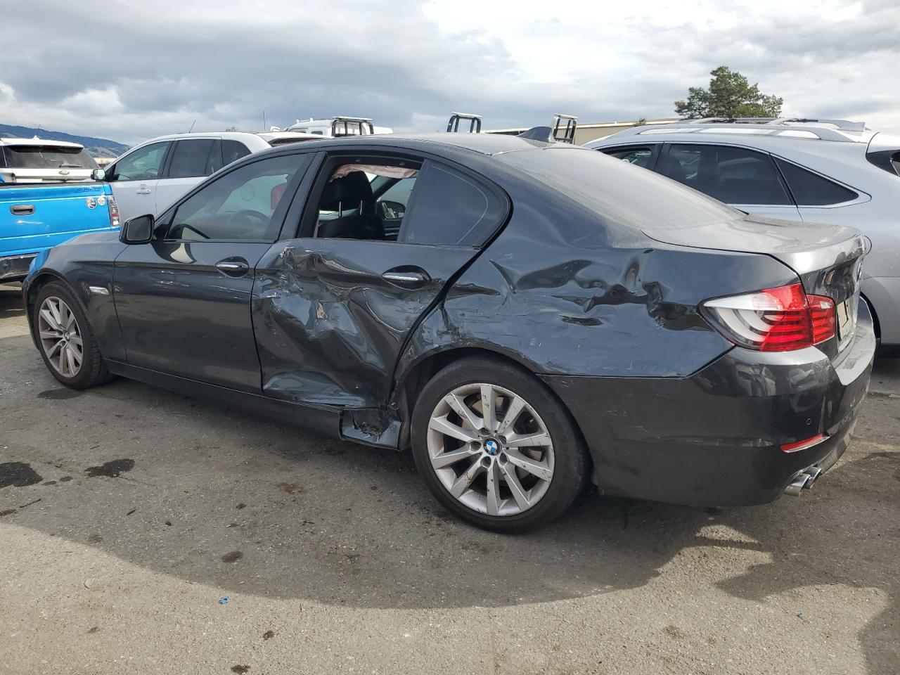 2011 BMW 5er - Image 2