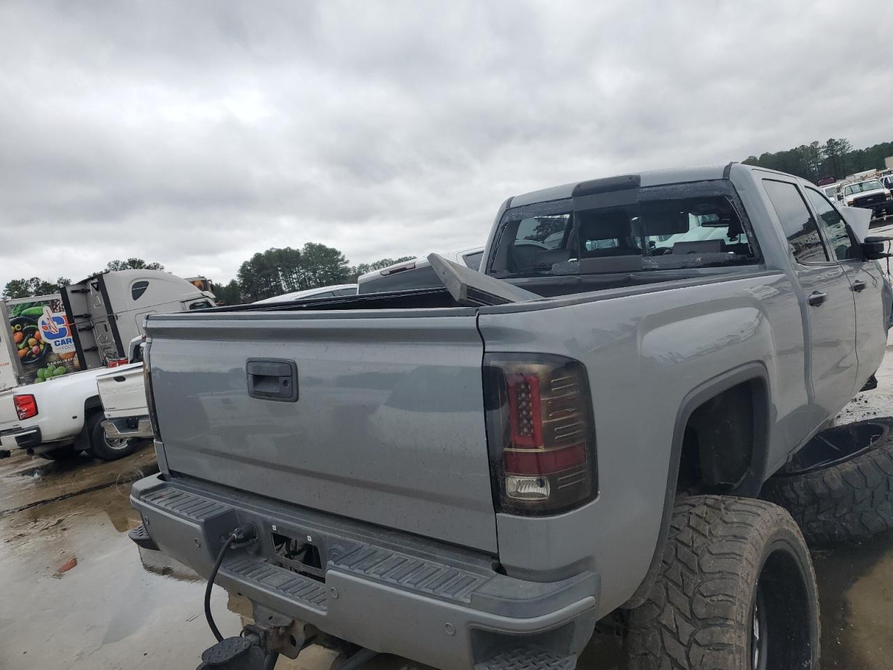 2016 GMC Sierra - Image 10