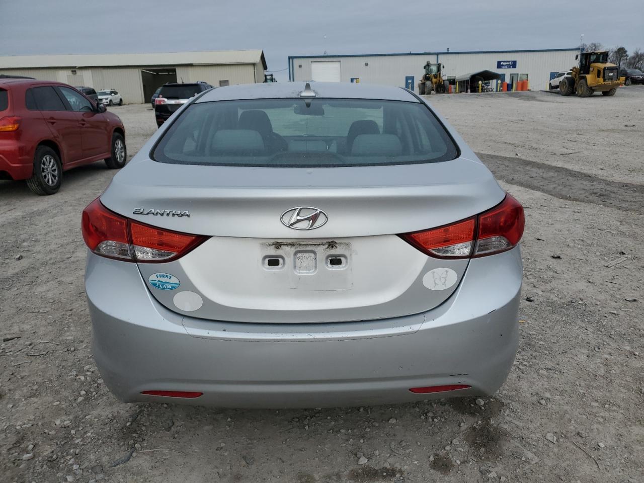 2012 Hyundai Elantra - Image 6