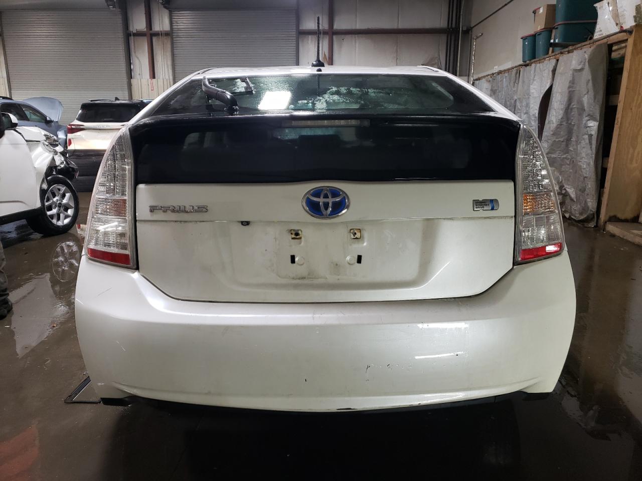 2010 Toyota Prius - Image 6