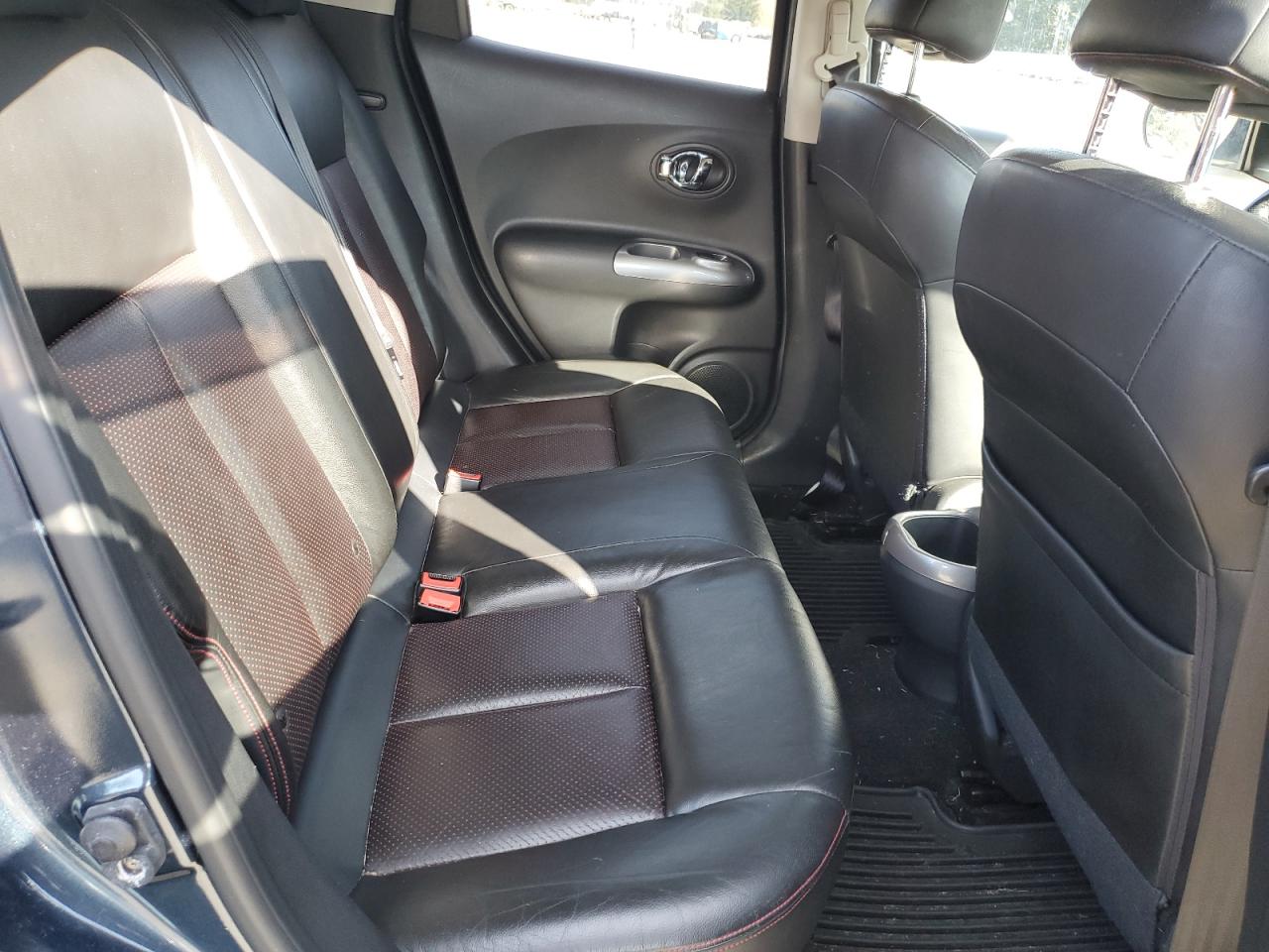 2011 Nissan Juke - Image 10