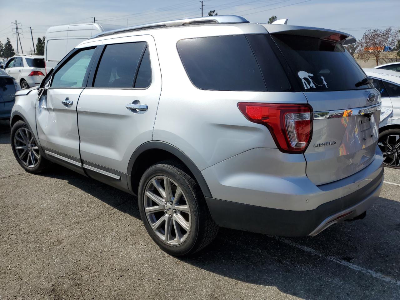 2017 Ford Explorer - Image 2