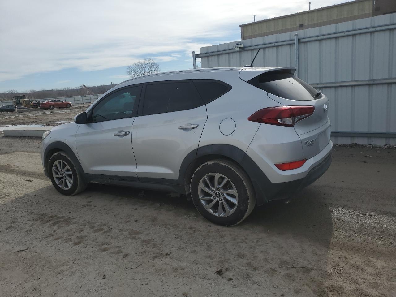 2016 Hyundai Tucson - Image 2