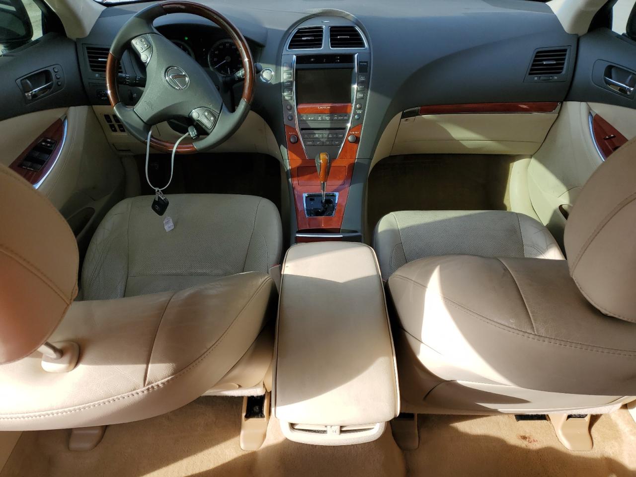 2012 Lexus ES - Image 8