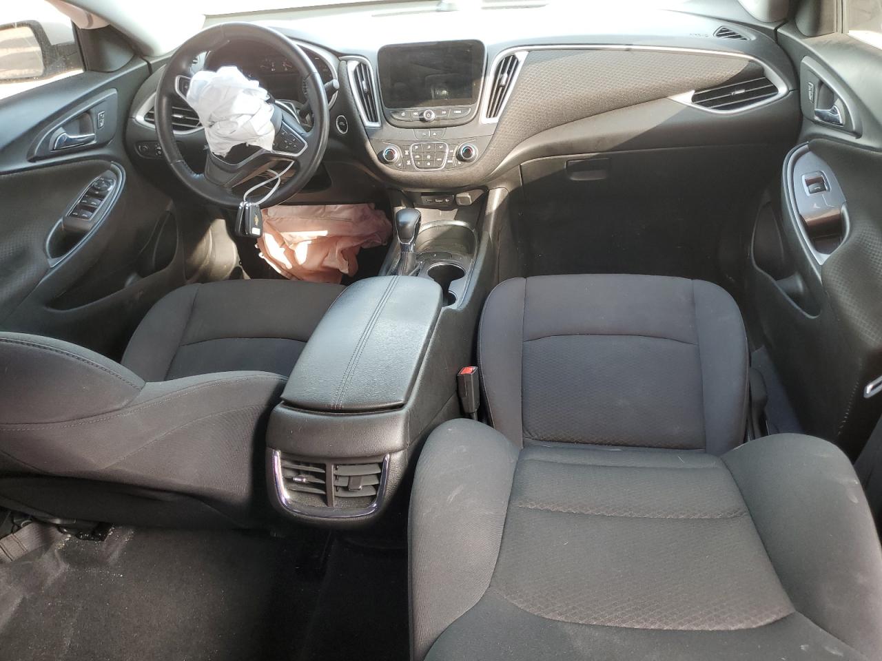 2022 Chevrolet Malibu - Image 8