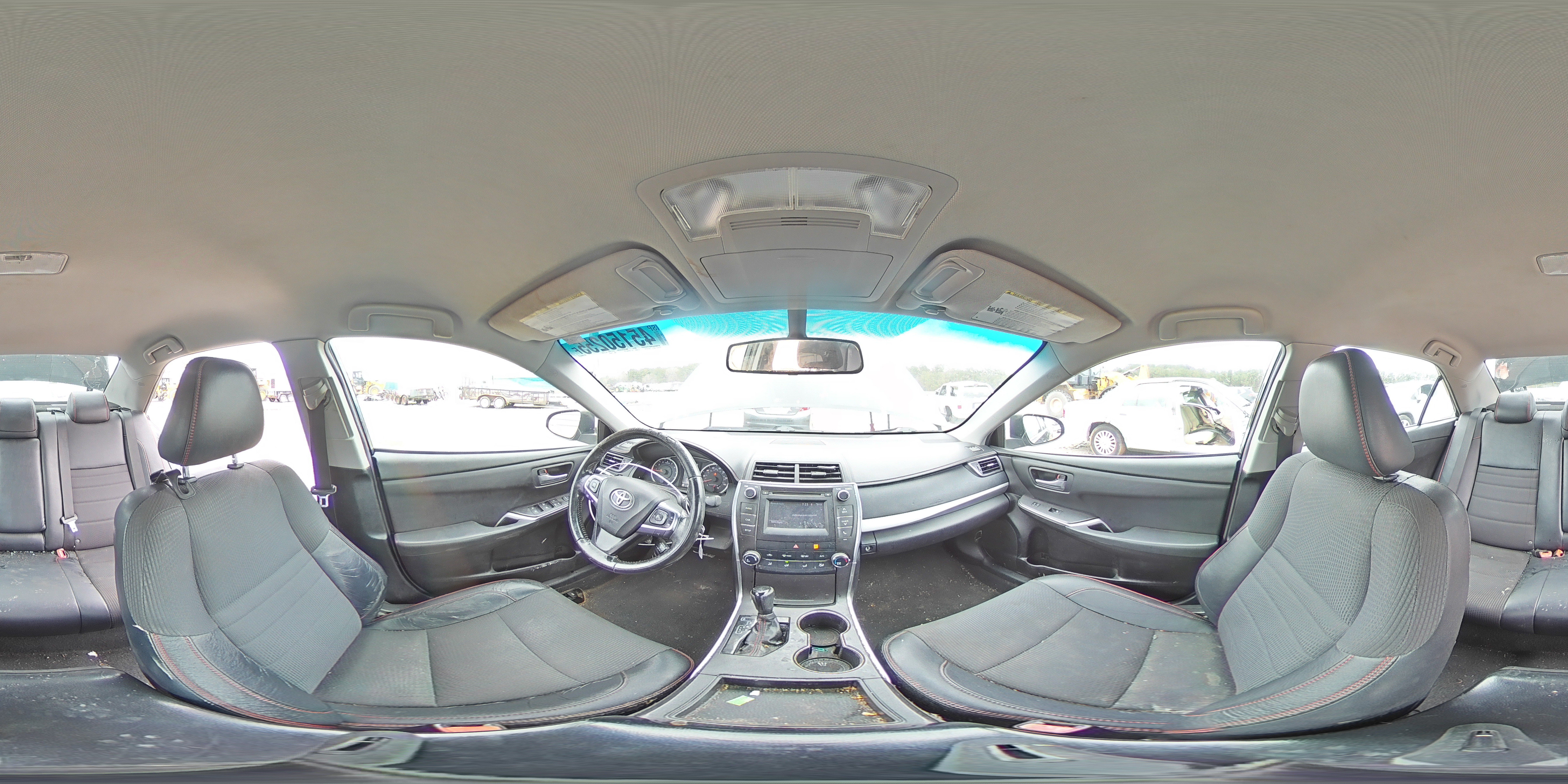 2016 Toyota Camry - Image 12