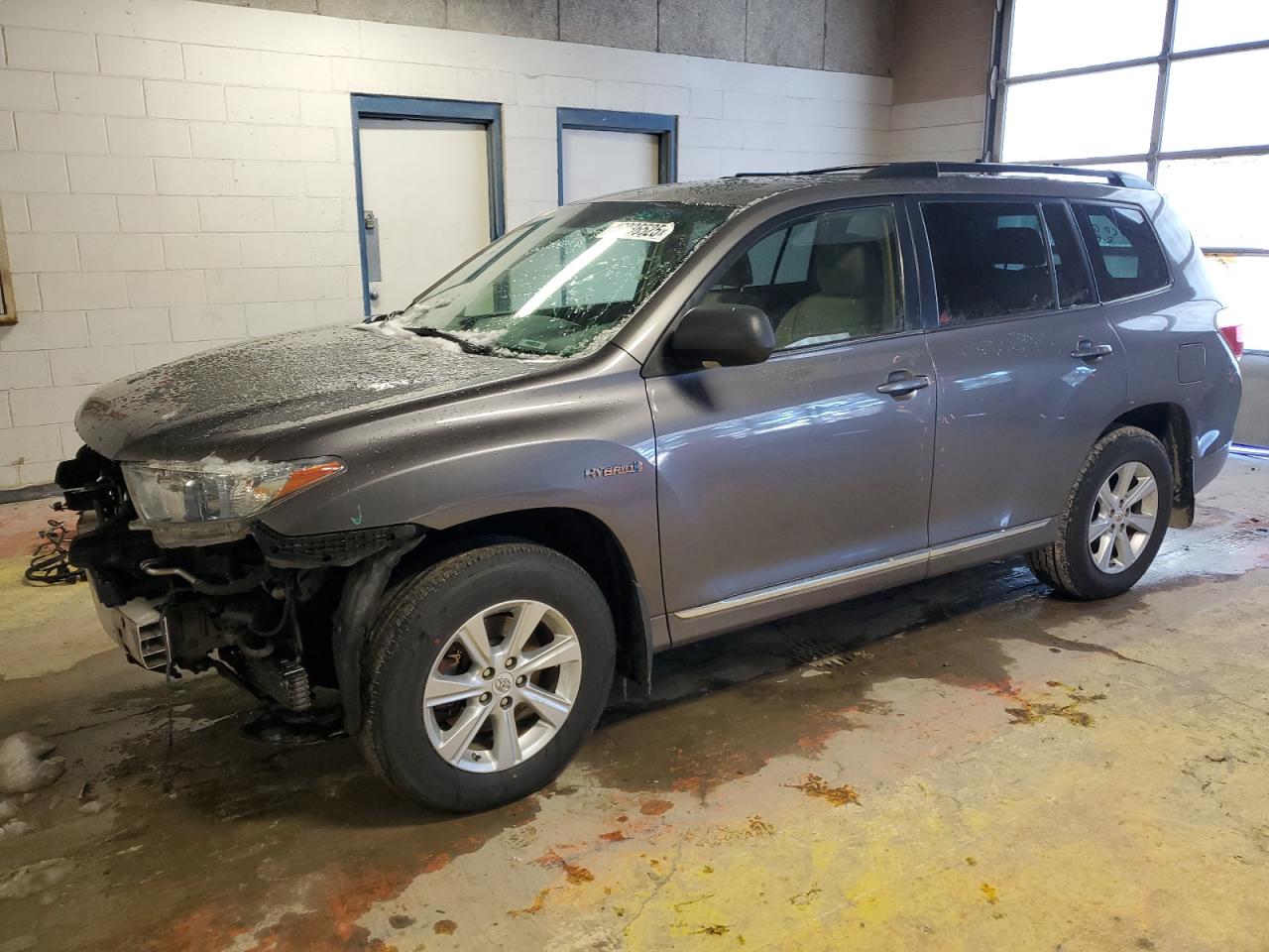 2012 Toyota Highlander - Image 1