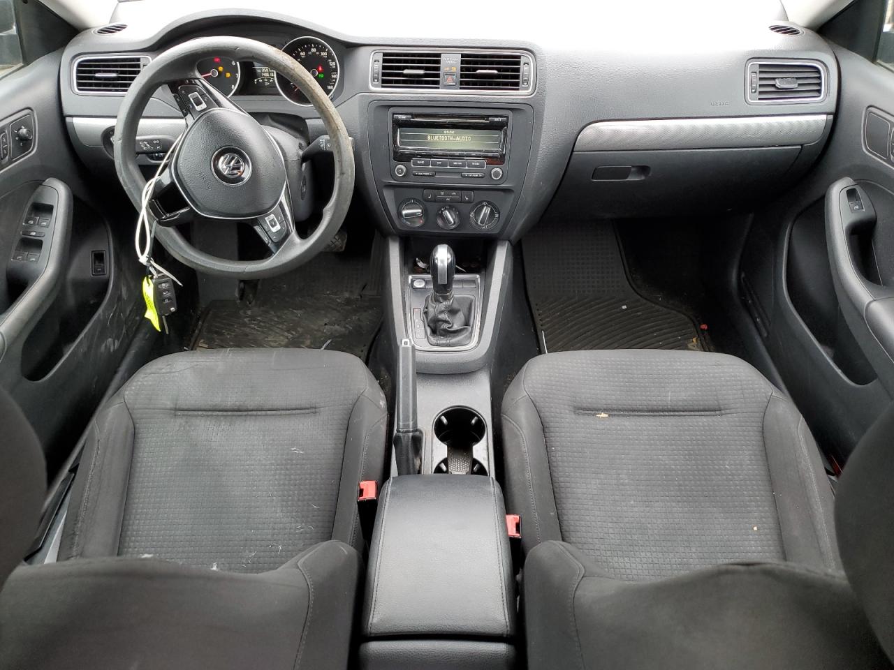 2015 Volkswagen Jetta - Image 8