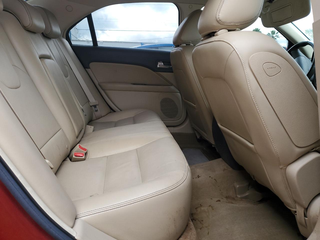 2010 Ford Fusion - Image 10