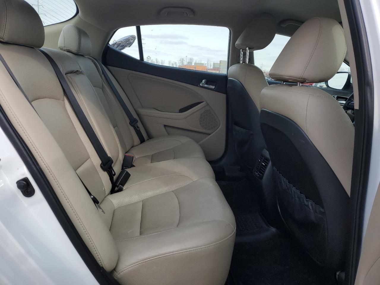 2015 Kia Optima - Image 10