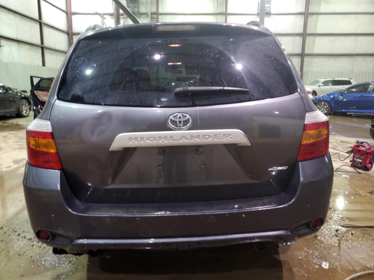 2010 Toyota Highlander - Image 6