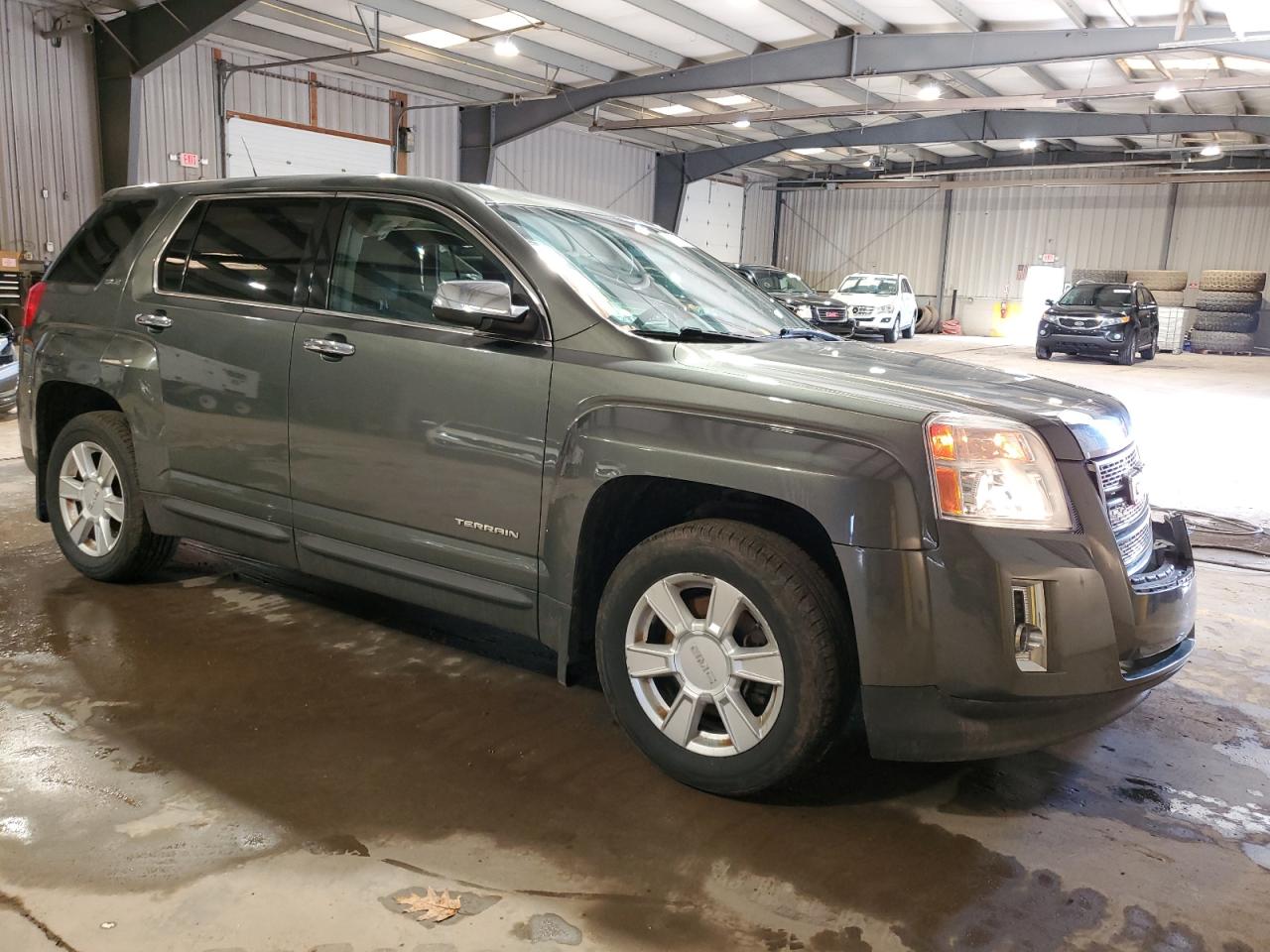 2013 GMC Terrain - Image 4