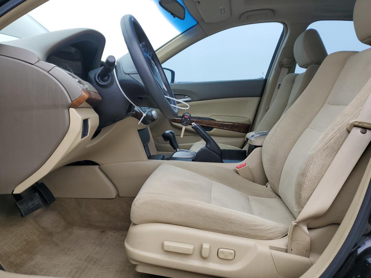 2009 Honda Accord - Image 7