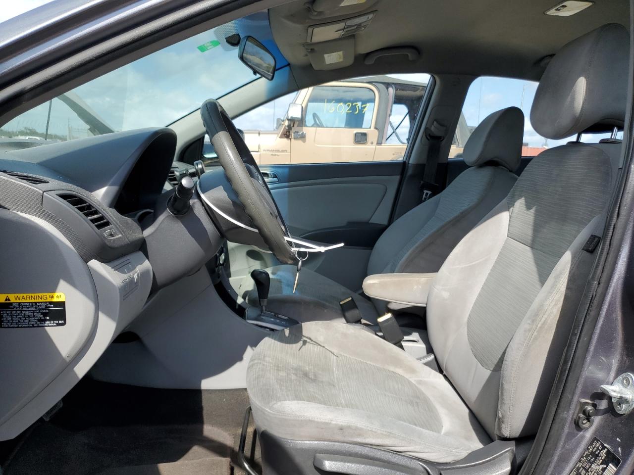 2015 Hyundai Accent - Image 7