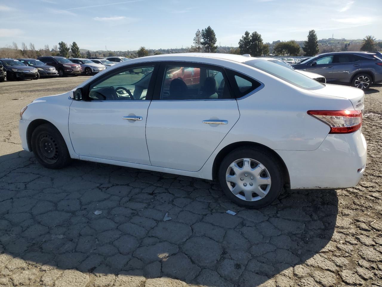 2015 Nissan Sentra - Image 2