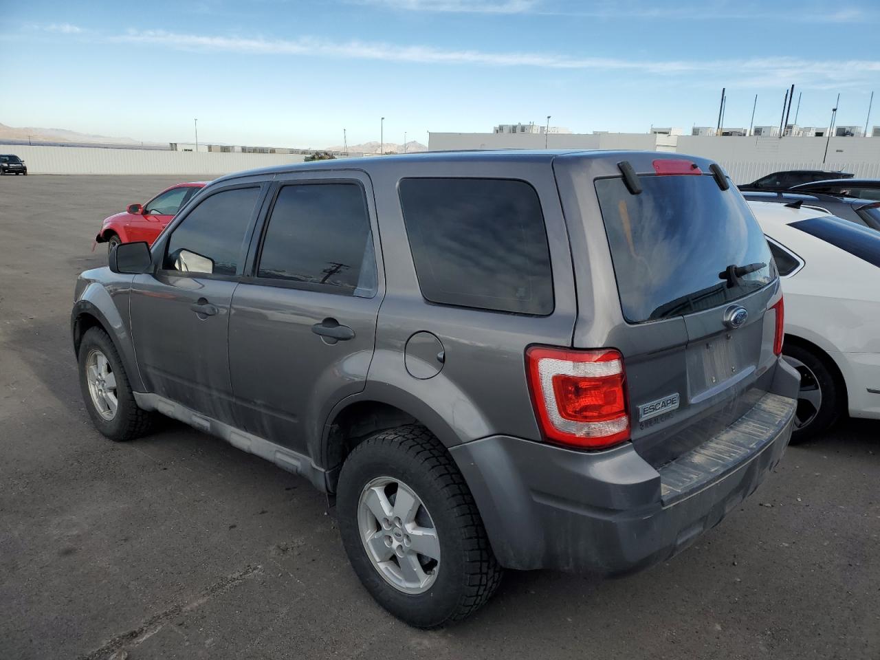 2009 Ford Escape - Image 2