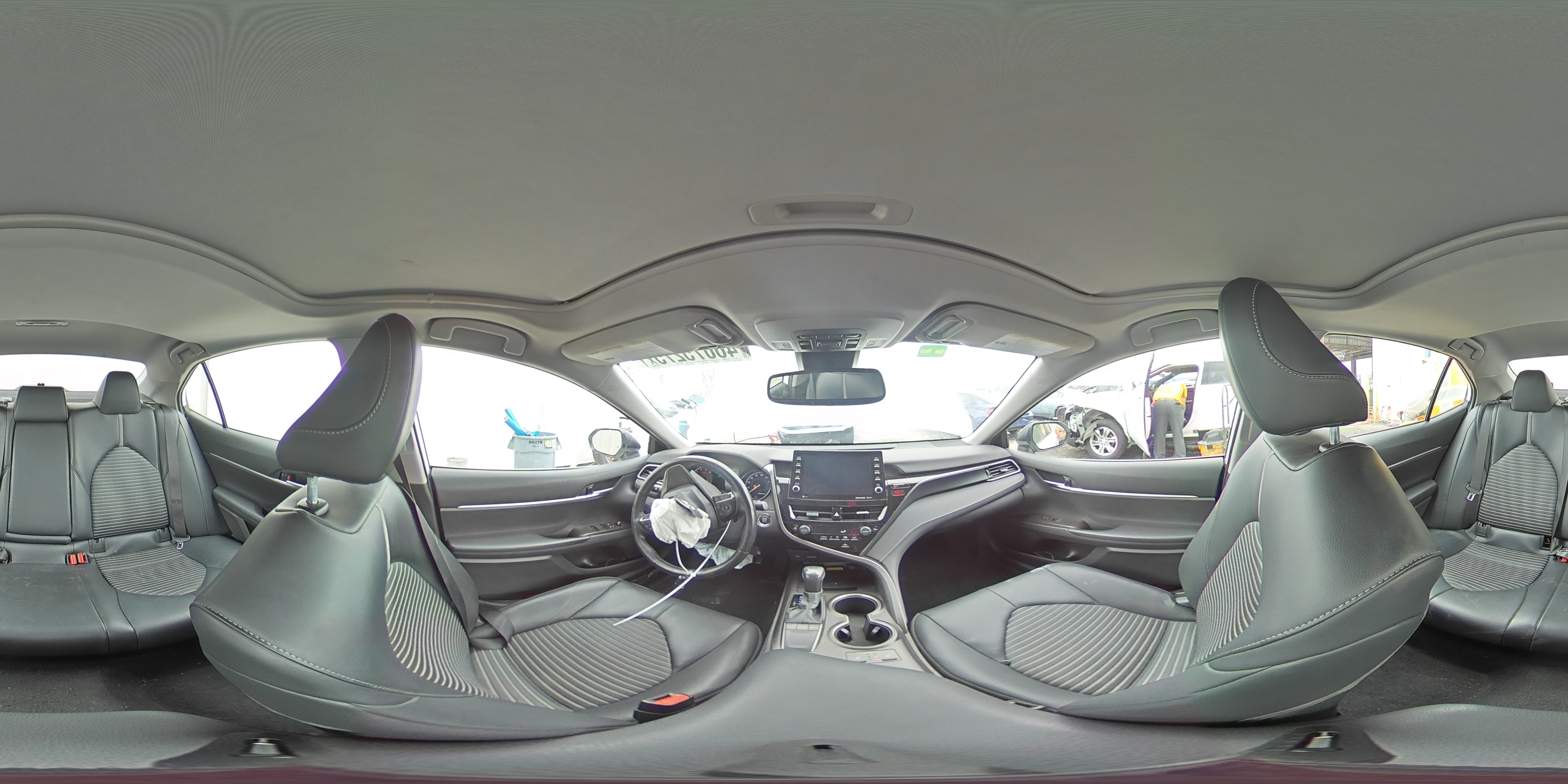 2023 Toyota Camry - Image 15