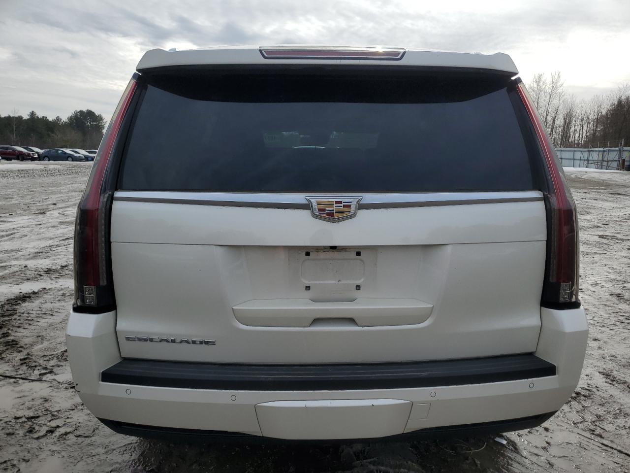 2015 Cadillac Escalade - Image 6
