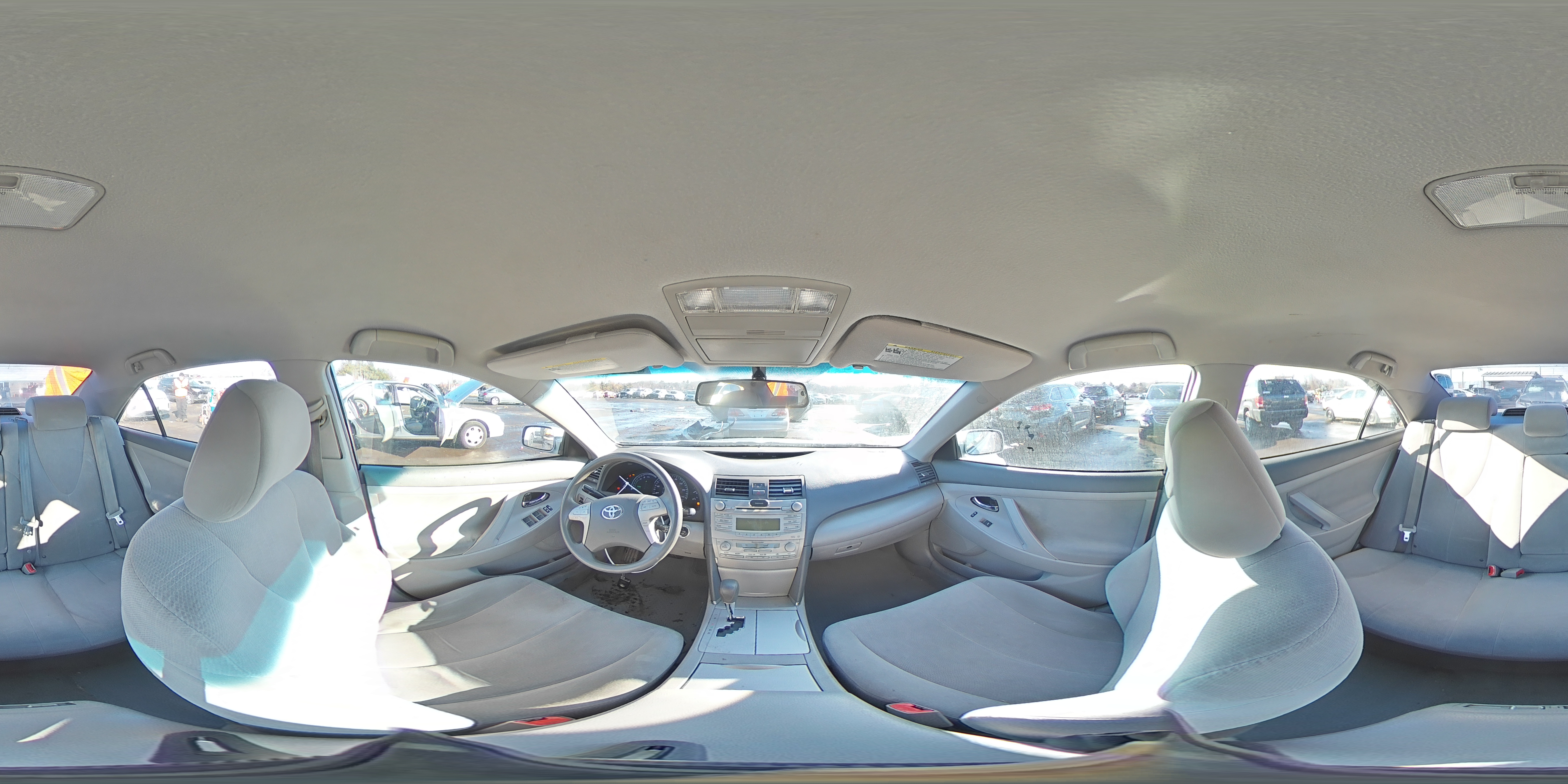 2011 Toyota Camry - Image 12