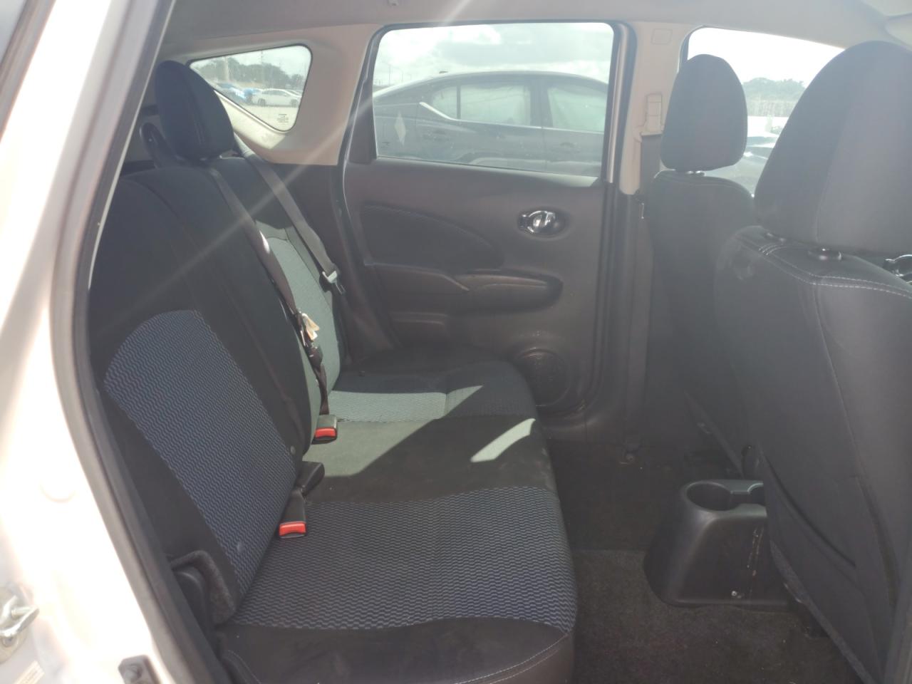 2019 Nissan Versa - Image 10