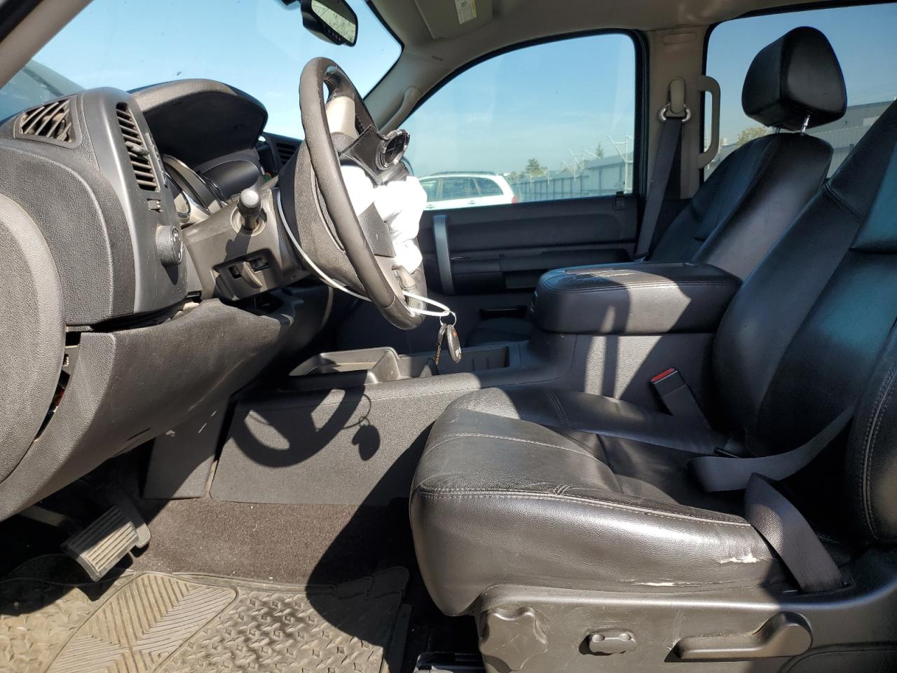 2009 Chevrolet Silverado - Image 7
