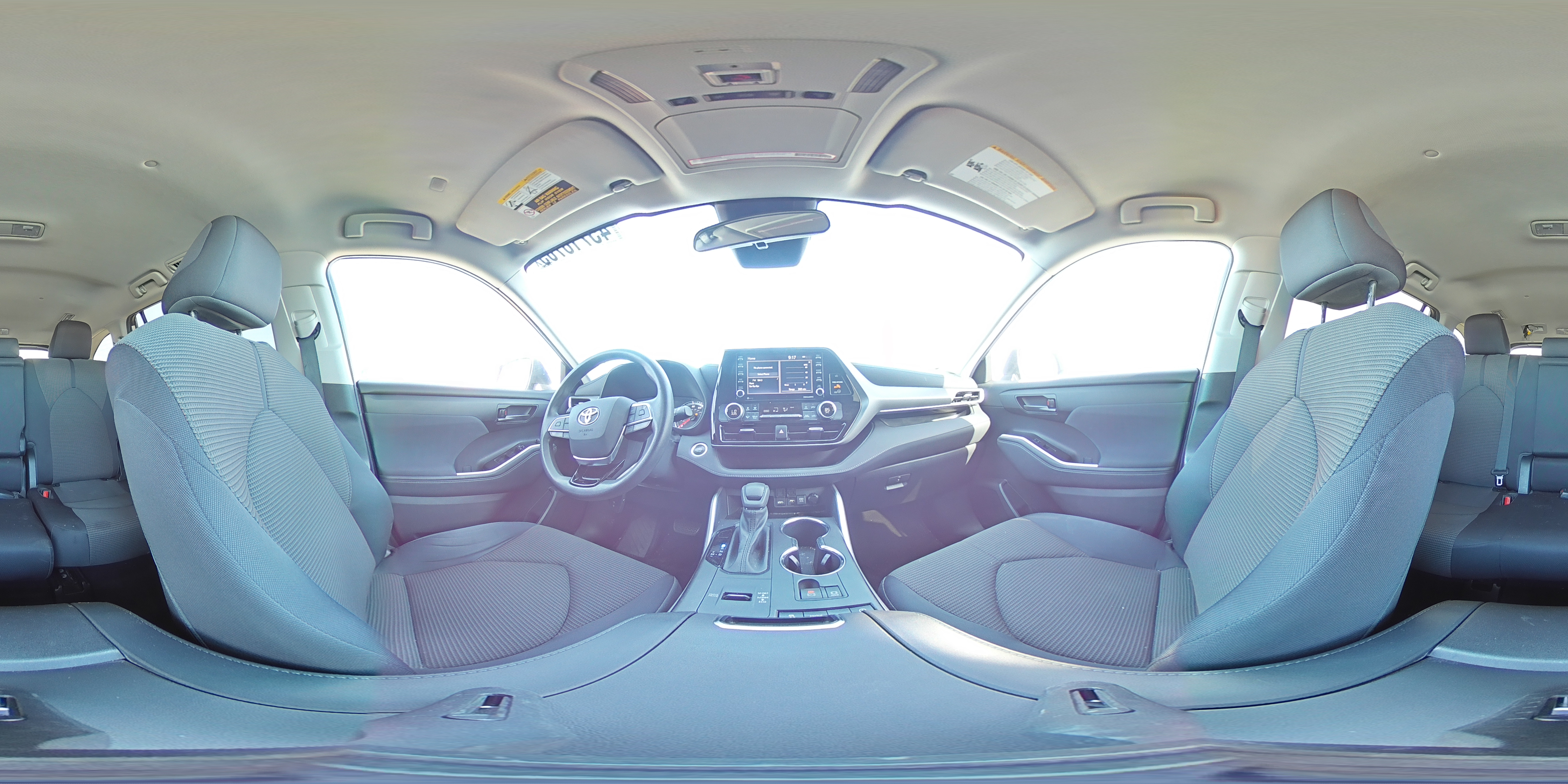 2021 Toyota Highlander - Image 14