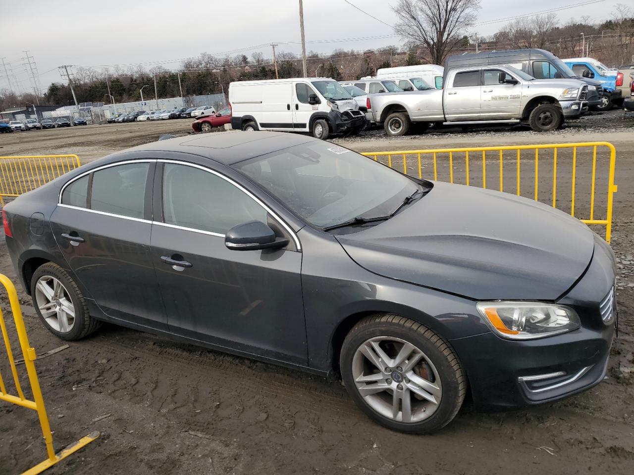 2015 Volvo S60 - Image 4