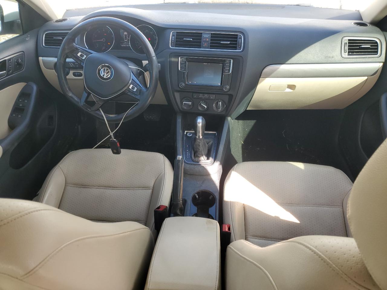 2017 Volkswagen Jetta - Image 8