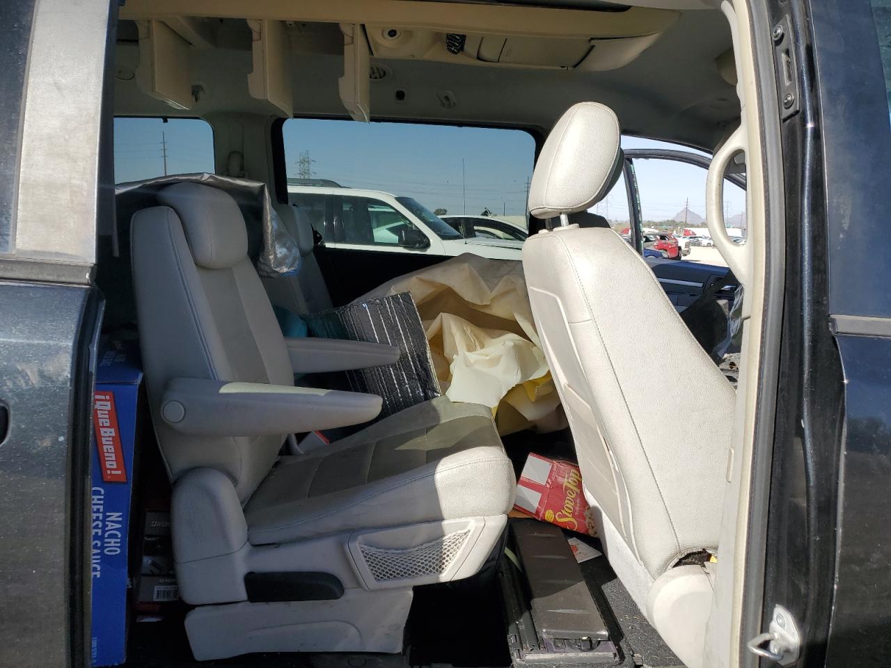 2008 Dodge Caravan - Image 10