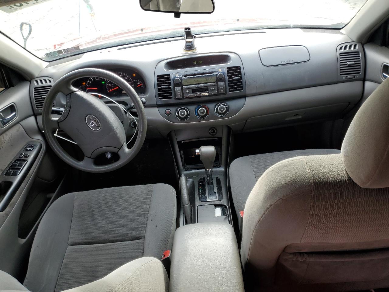 2005 Toyota Camry - Image 8