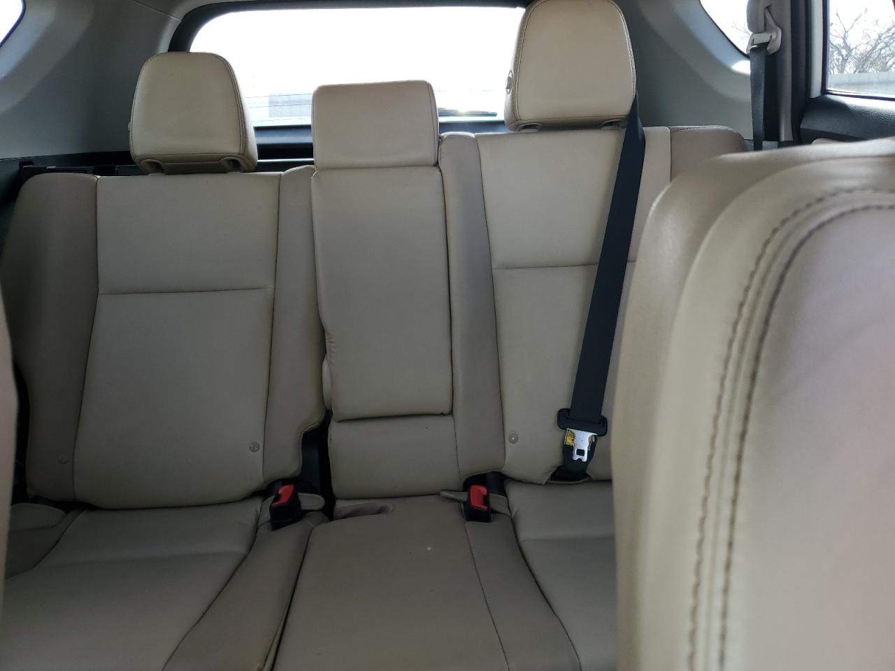 2014 Toyota RAV 4 - Image 10
