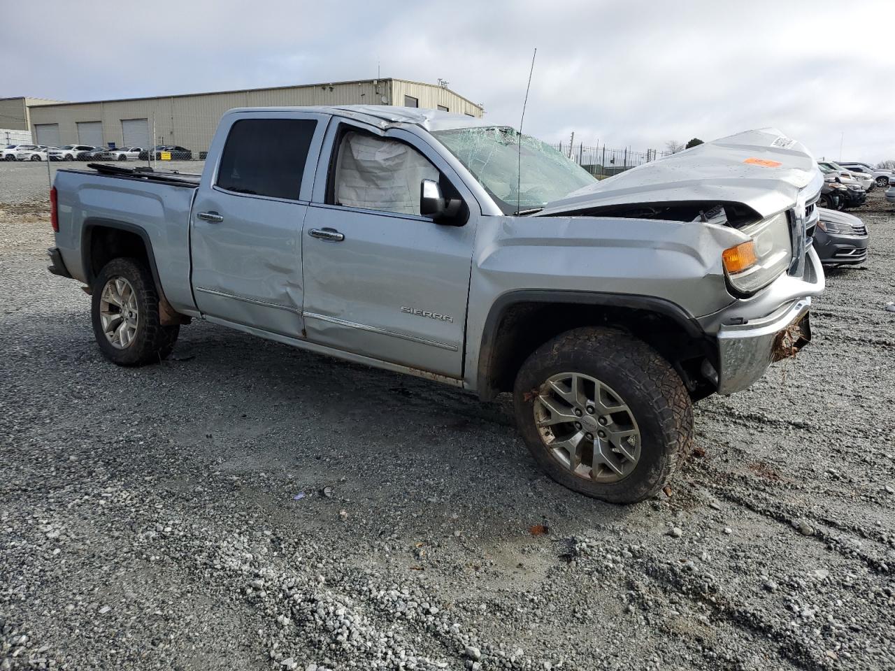 2015 GMC Sierra - Image 4