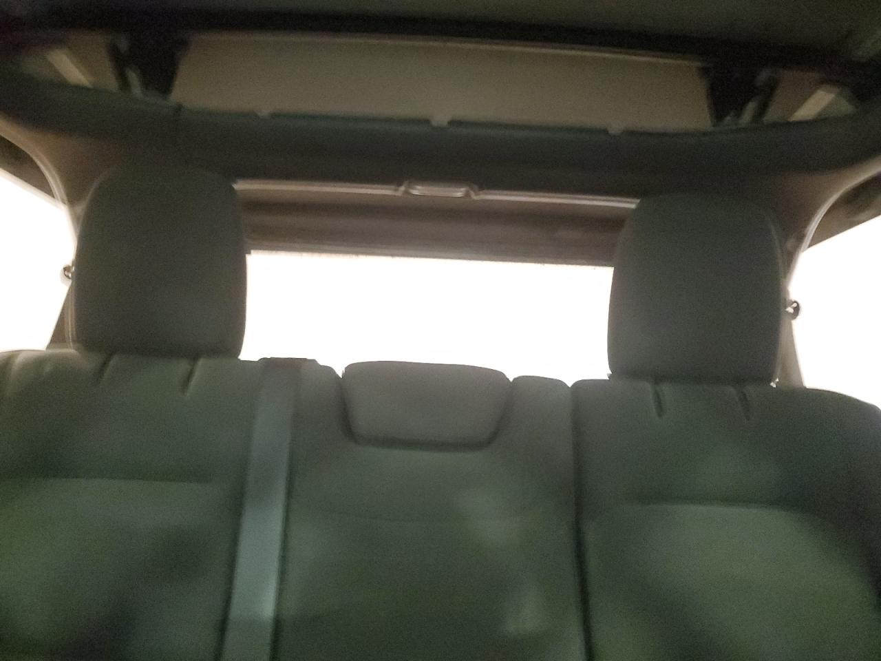 2018 Jeep Wrangler - Image 10