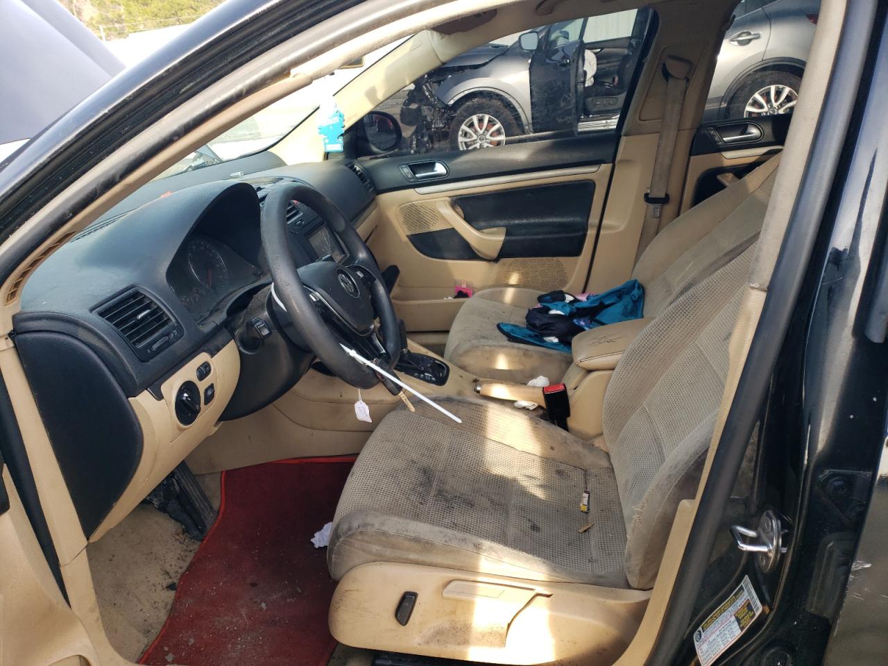 2009 Volkswagen Jetta - Image 7