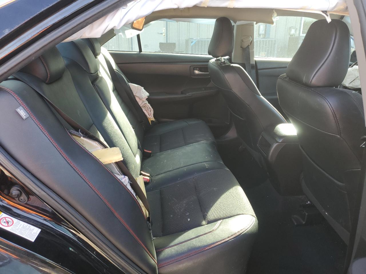 2016 Toyota Camry - Image 10