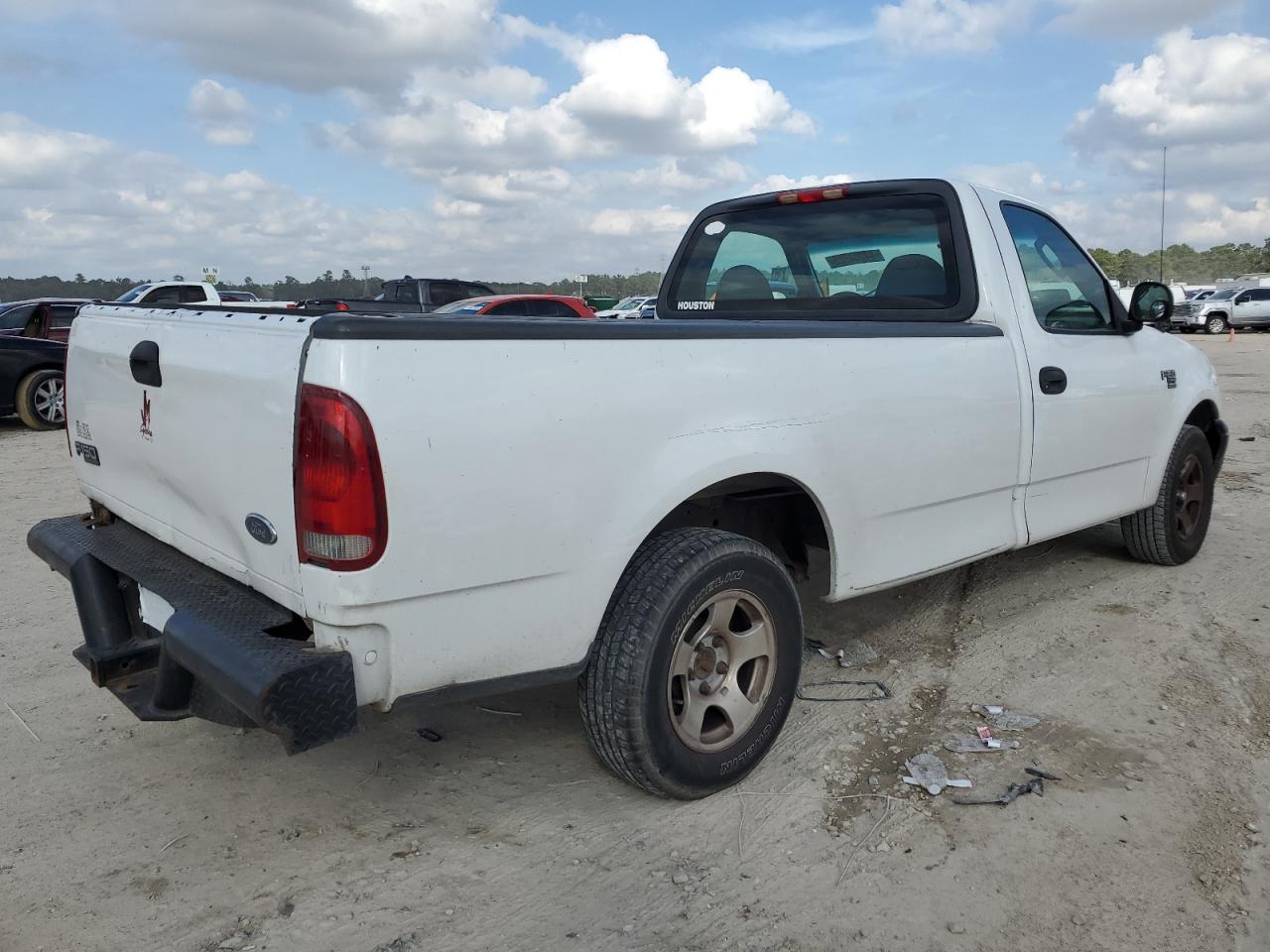 2004 Ford F-150 - Image 3