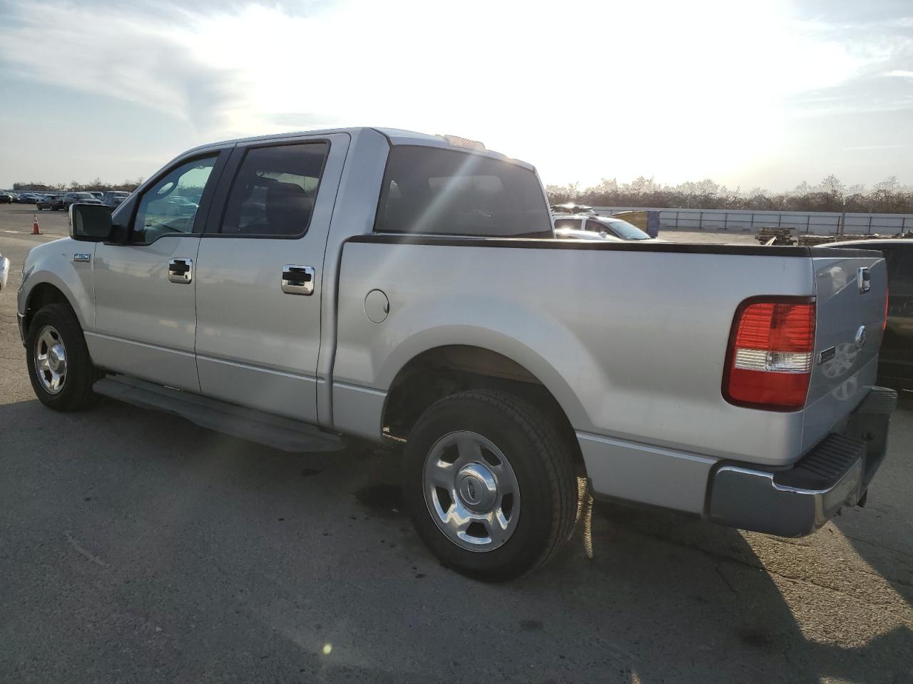 2006 Ford F-150 - Image 2