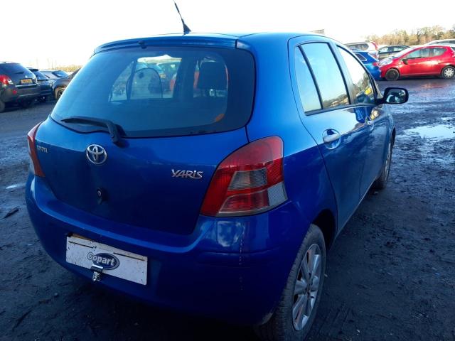 2010 TOYOTA YARIS TR V