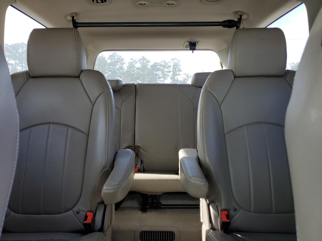 2014 GMC Acadia - Image 10