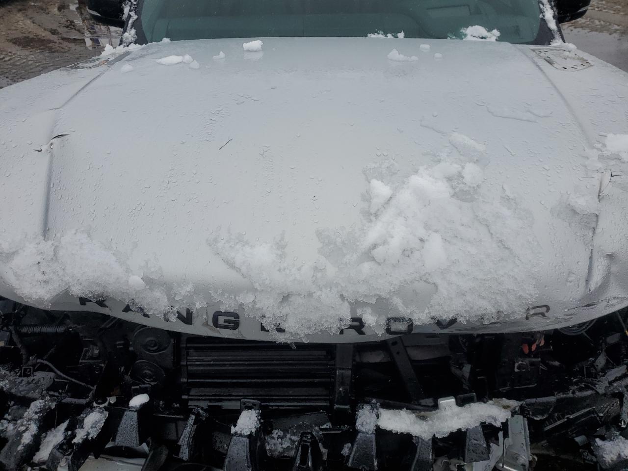 2020 Land Rover Range Rover - Image 14