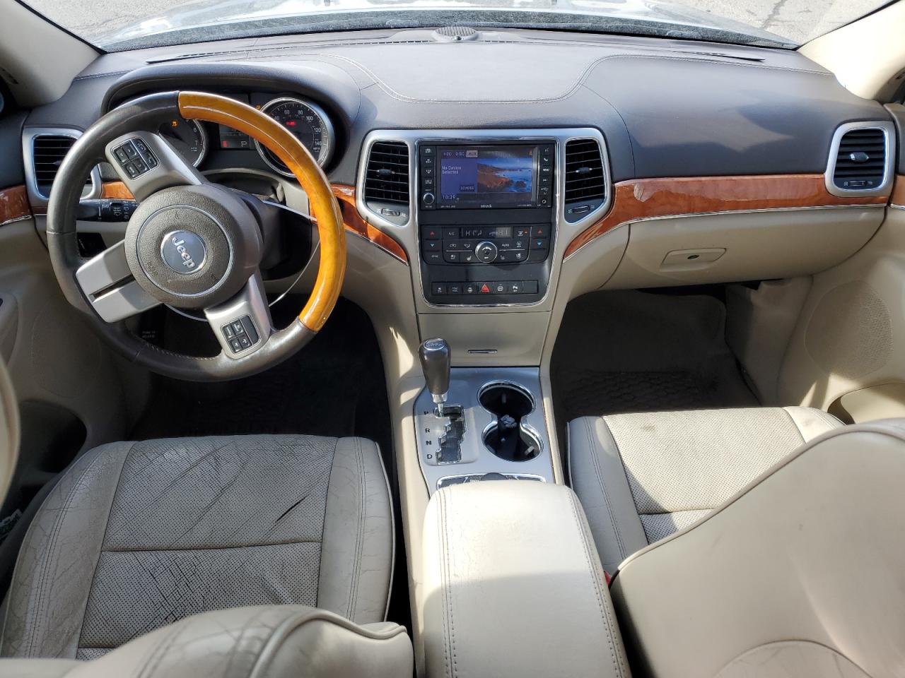 2012 Jeep Grand Cherokee - Image 8