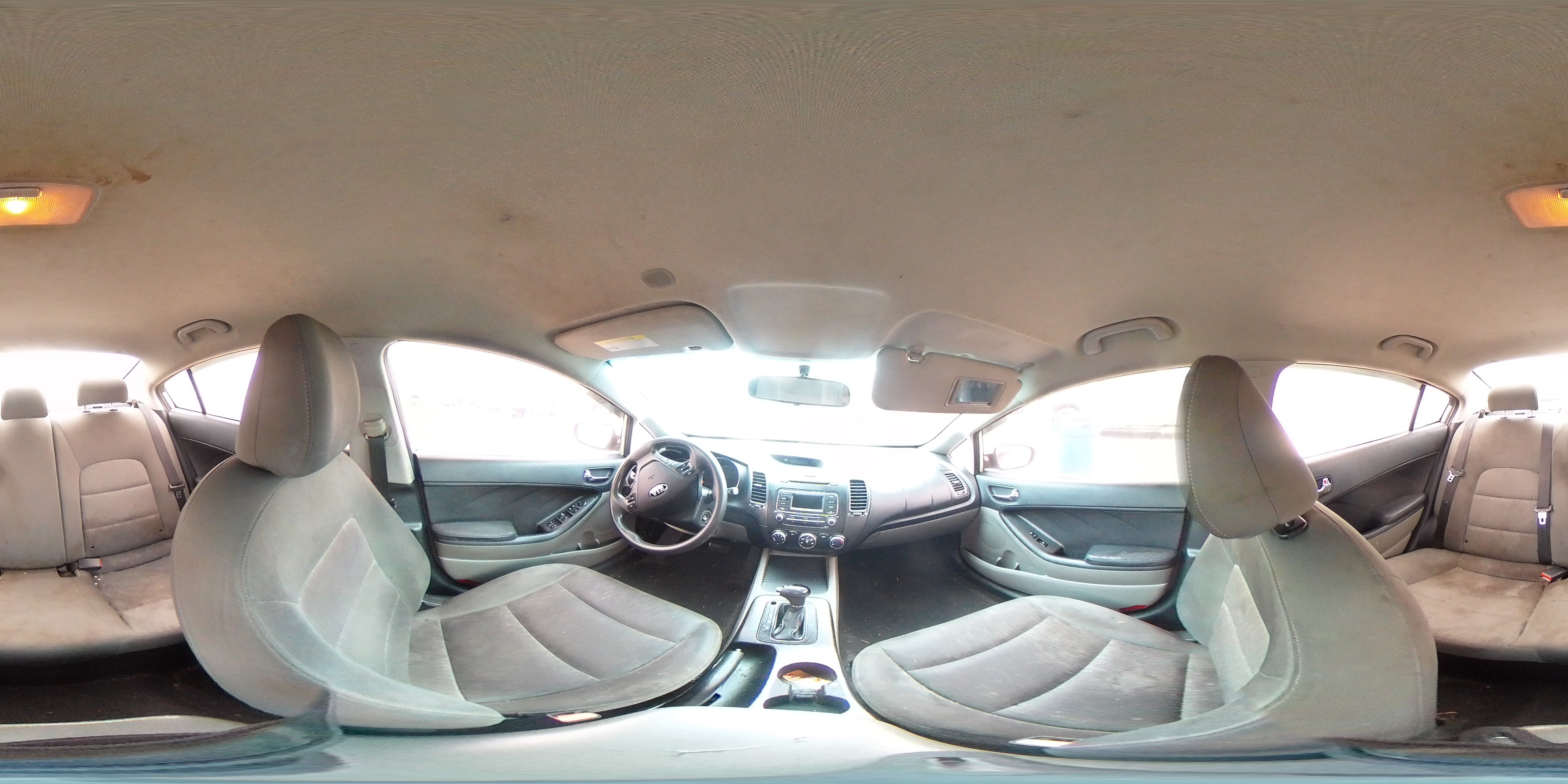 2015 Kia Forte - Image 13