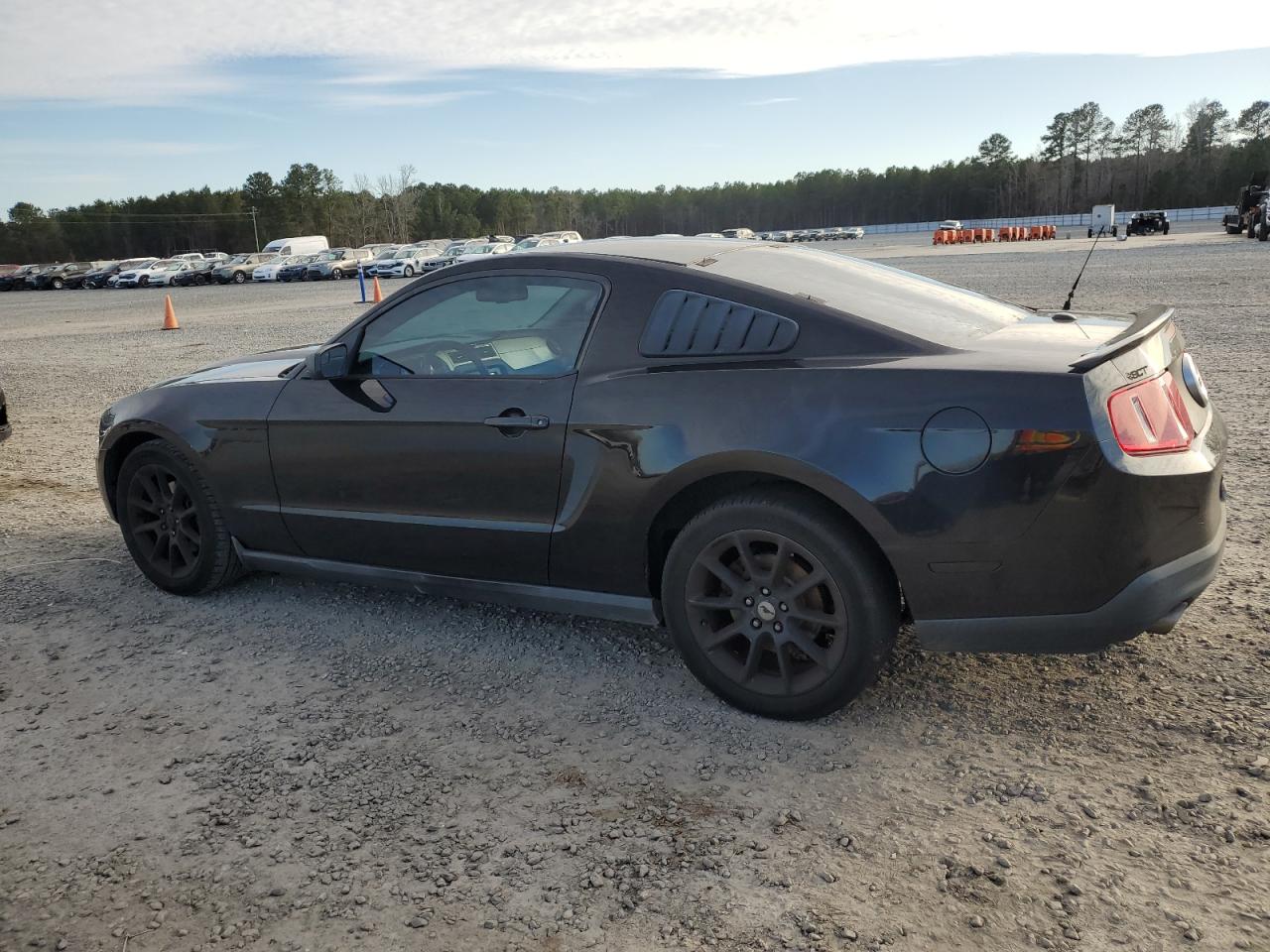 2011 Ford Mustang - Image 2
