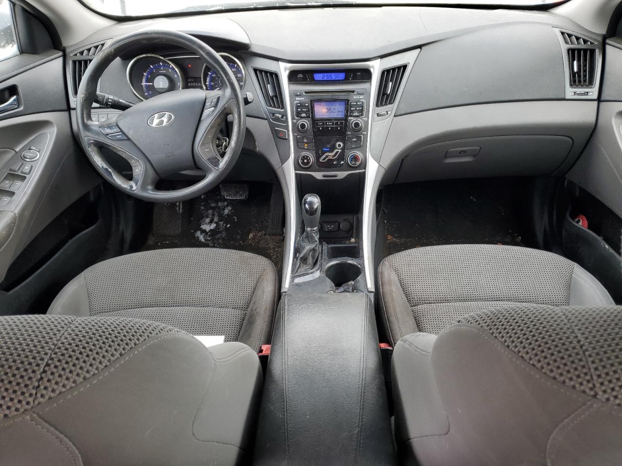 2011 Hyundai Sonata - Image 8