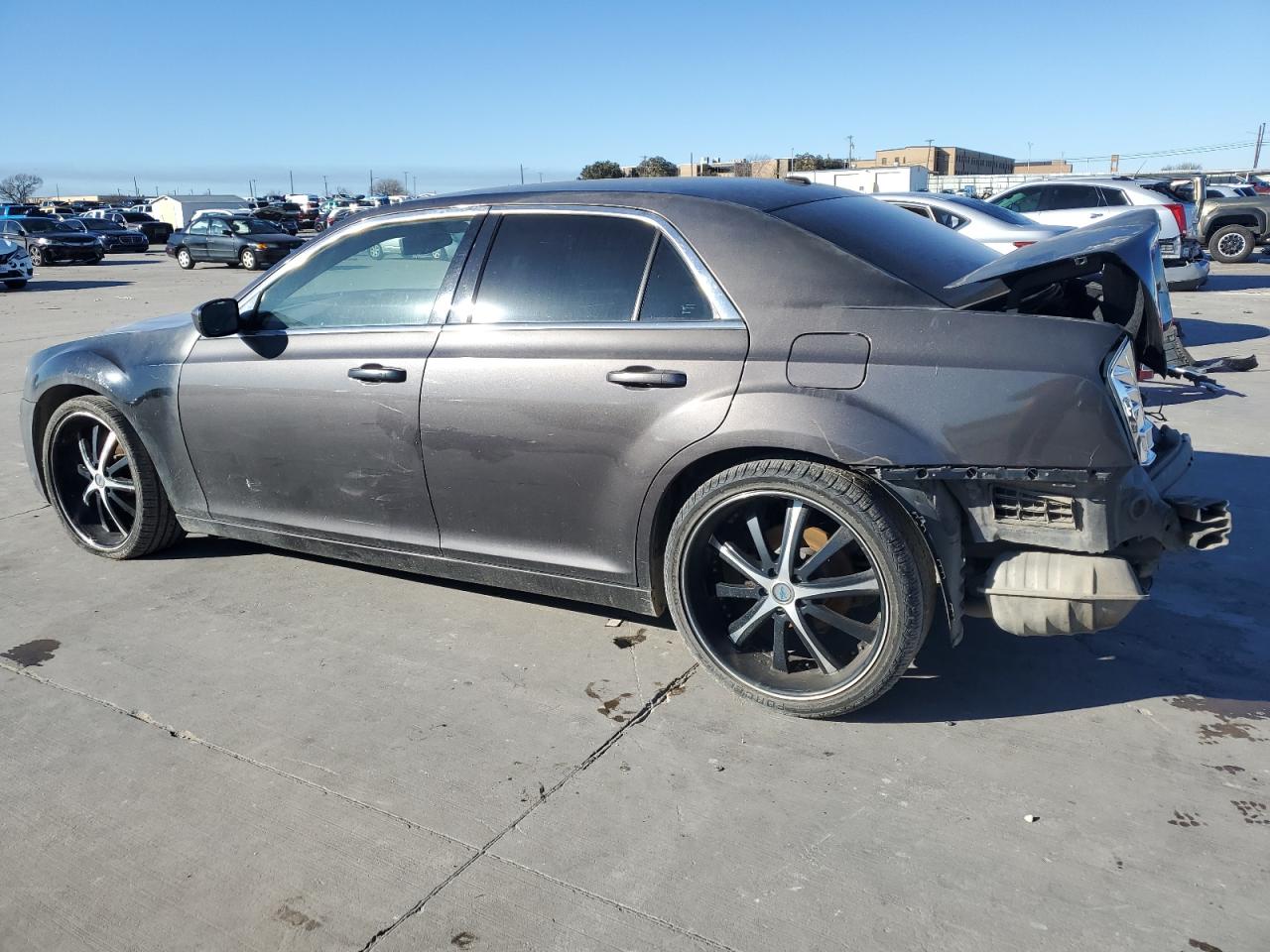 2013 Chrysler 300 - Image 2